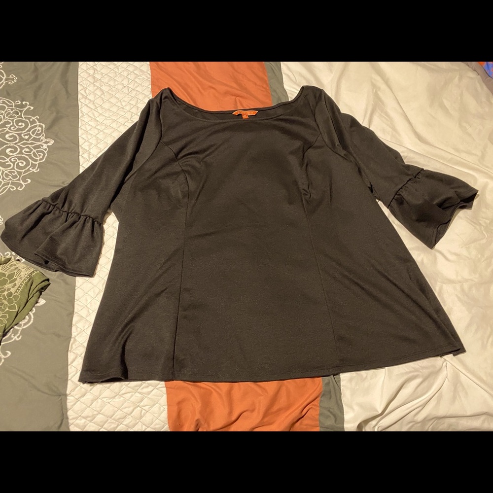EUC ModCloth 3X Black Bell Sleeve Top